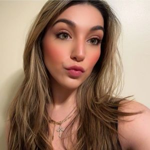 Meet your Posher, Kaitlin